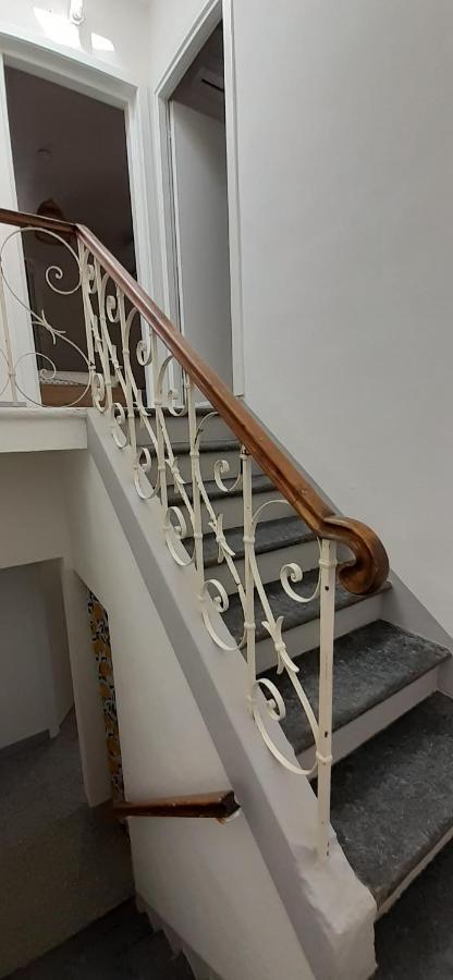La Casa Gialla Del Ristoro Agricolo 베키아노 외부 사진